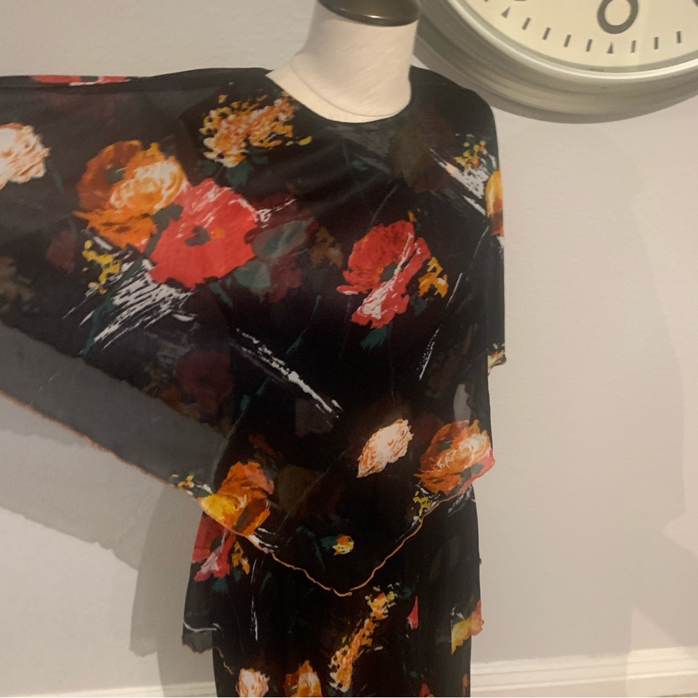 Vintage Floral Asymmetrical Dress with Flutter Sleeves - Picture 3 of 5